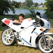 Honda VFR400R (NC30)