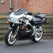 Suzuki GSX 750 R SRAD