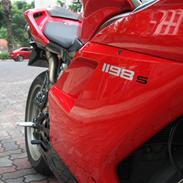 Ducati 1198 S