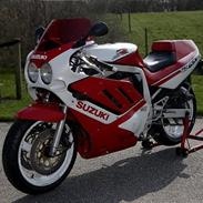 Suzuki Gsxr 750