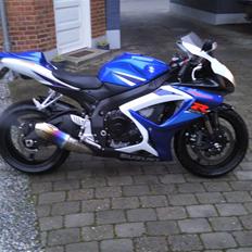 Suzuki gsxr 750 k7