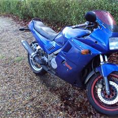 Yamaha fz 750/1000 genesis solgt