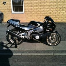 Honda CBR 400RR NC23 Tri-Arm