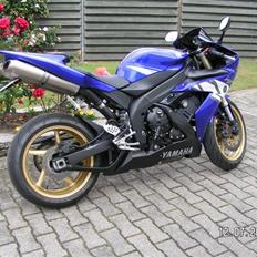 Yamaha R1