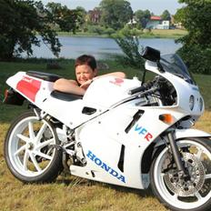 Honda VFR400R (NC30)