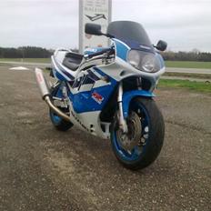 Suzuki gsxr750 solgt
