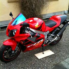 Honda VTR 1000 SP1 (solgt)