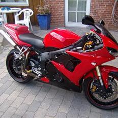 Yamaha YZF R6 Solgt
