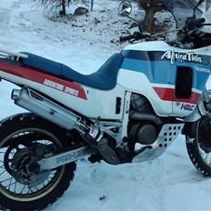 Honda xrv 650 solgt