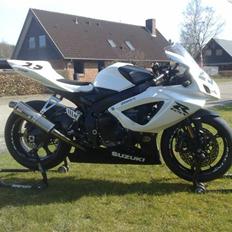 Suzuki GSXR 750 K7 BANERACER. SOLGT 8/10-12
