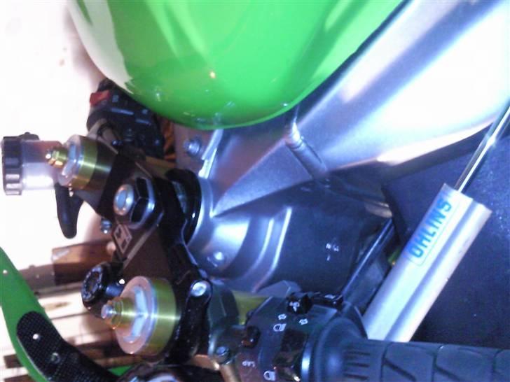 Kawasaki ZX6RR -SOLGT- - styrdæmper billede 6