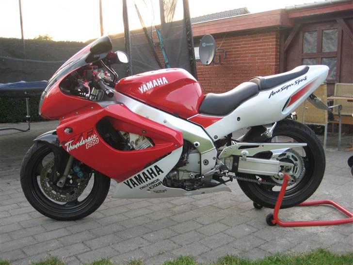 Yamaha thunderace (solgt) billede 5