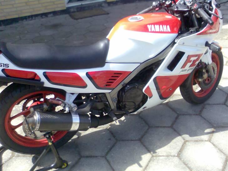 Yamaha fz 750 billede 1