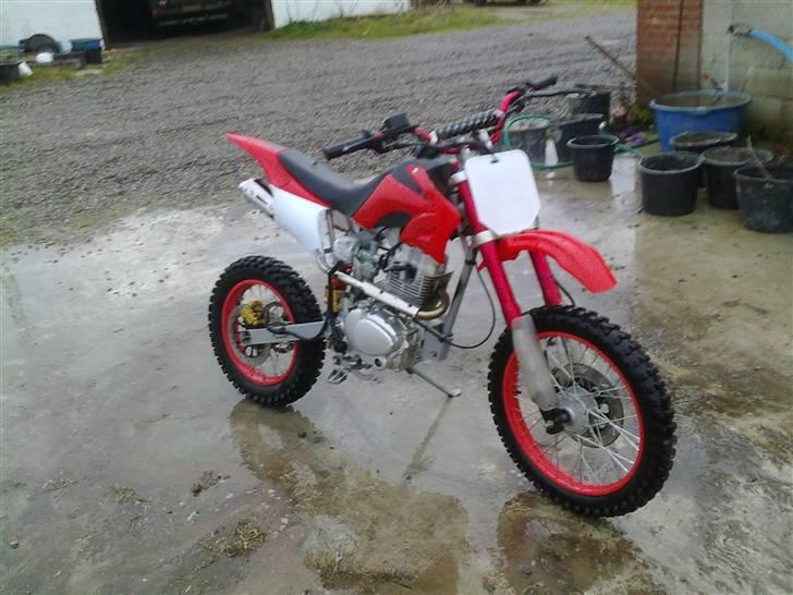 Honda 150ccm (Tilsalg byd) billede 1