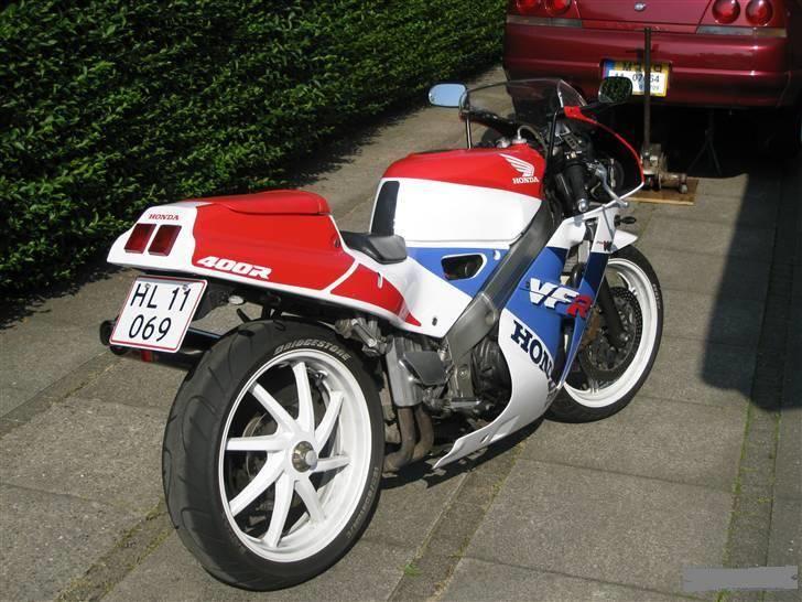 Honda VFR 400 R (NC30)(SOLGT) billede 2