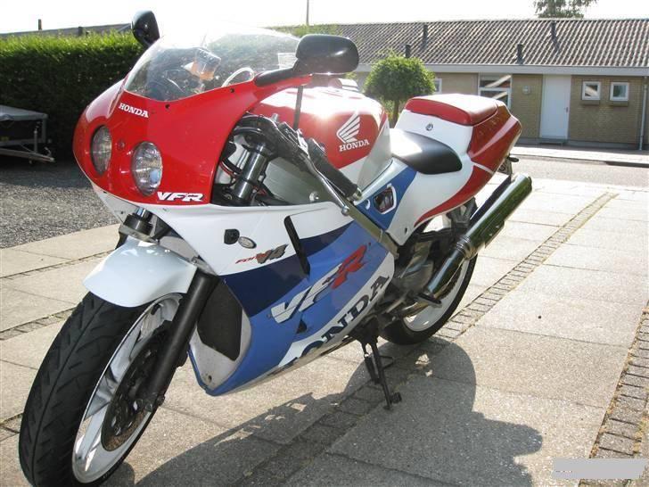 Honda VFR 400 R (NC30)(SOLGT) billede 7