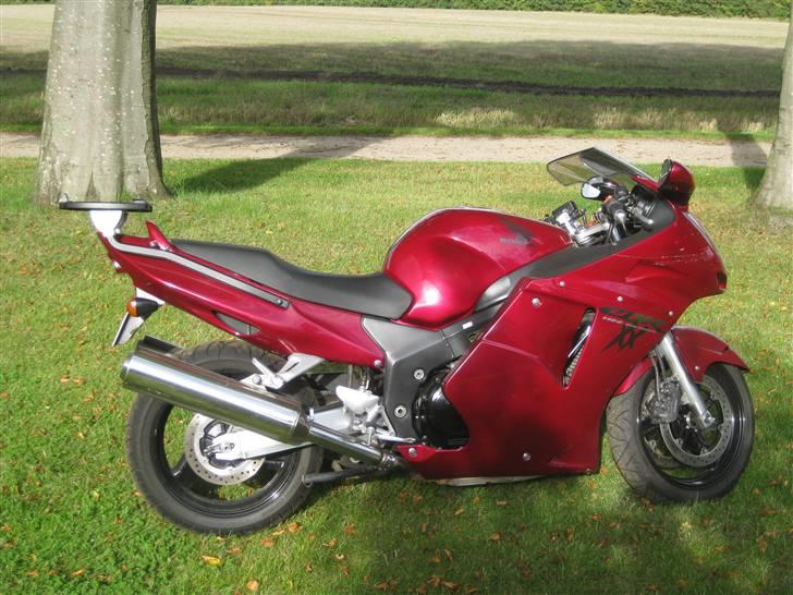 Honda cbr 1100 sælges billede 2