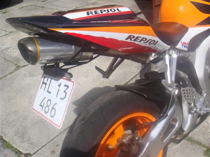 Honda CBR 1000Repsol *solgt* billede 5