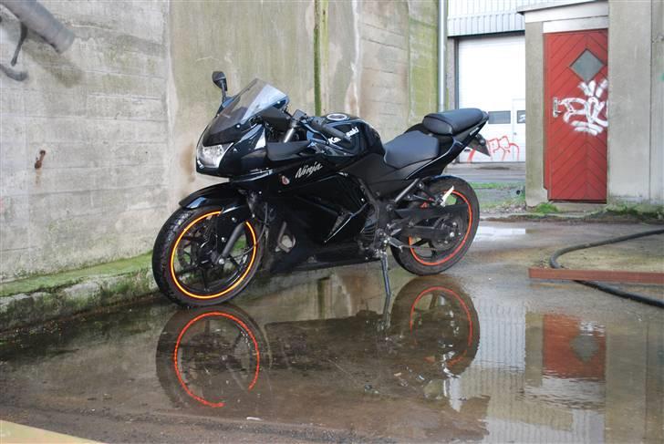 Kawasaki Ninja 250R - Reflekseffekten i stripes :) billede 14