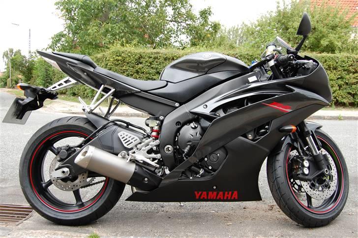 Yamaha YZF R6 billede 1