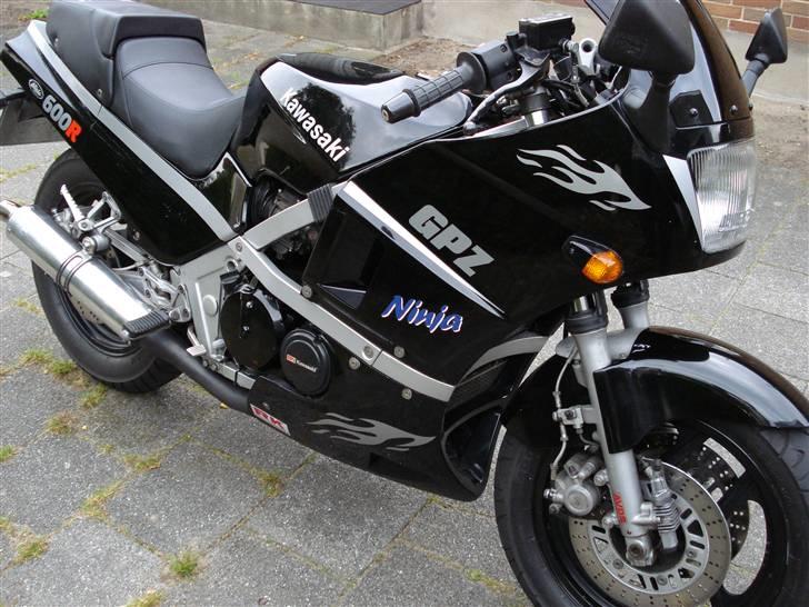 Kawasaki gpz 600 r billede 1