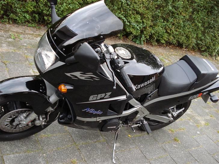 Kawasaki gpz 600 r billede 5