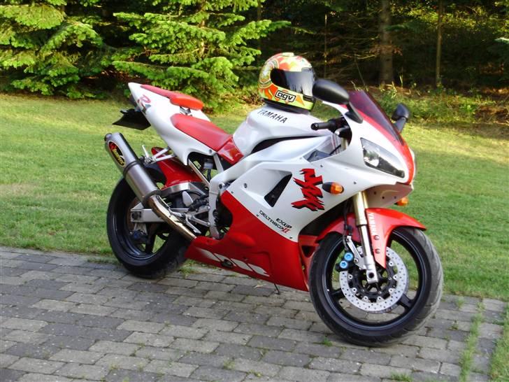 Yamaha yzf-r1 billede 3