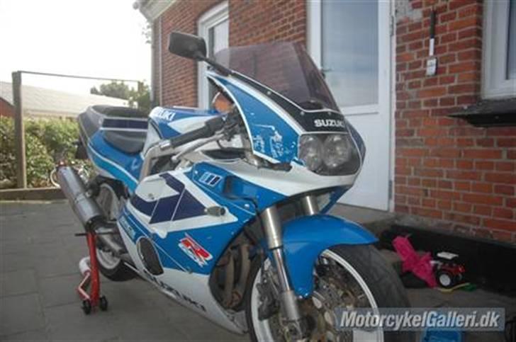 Suzuki GSXR 400 SP II GK76A billede 4