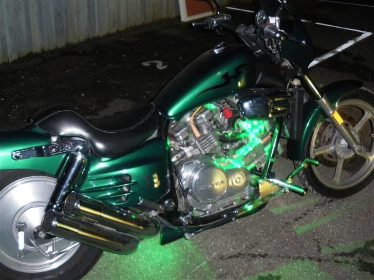 Honda VF700c SuperMagna billede 40