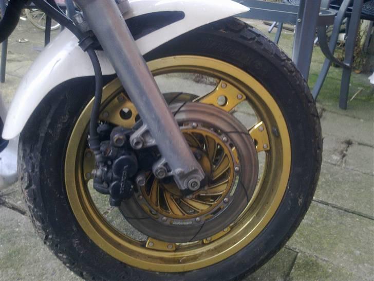 Honda vf750f - Total Honda. Total 80èr. Total fedt billede 8