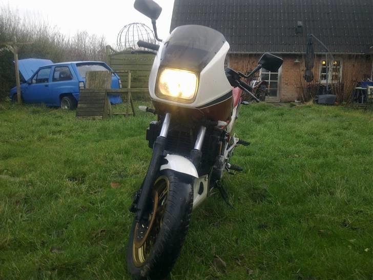 Honda vf750f billede 15