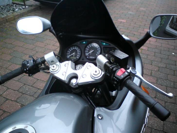 Suzuki GSX 750 F billede 3