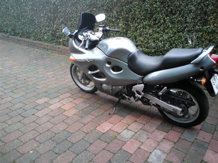Suzuki GSX 750 F billede 4
