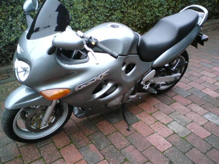 Suzuki GSX 750 F billede 8