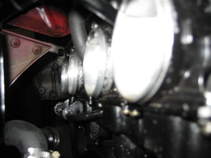 Kawasaki          GPZ 550 Uni Trak billede 12