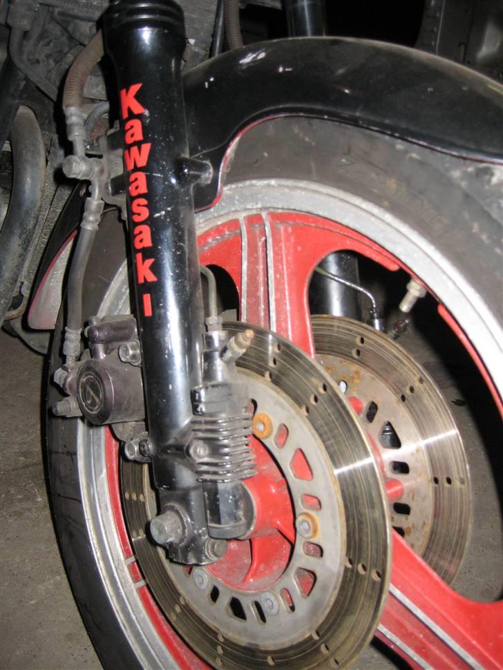 Kawasaki          GPZ 550 Uni Trak billede 13