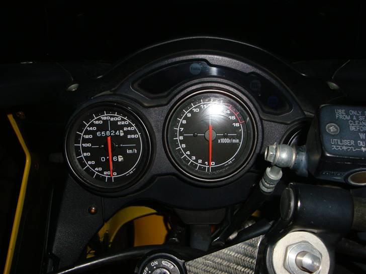 Suzuki RF 600R billede 6