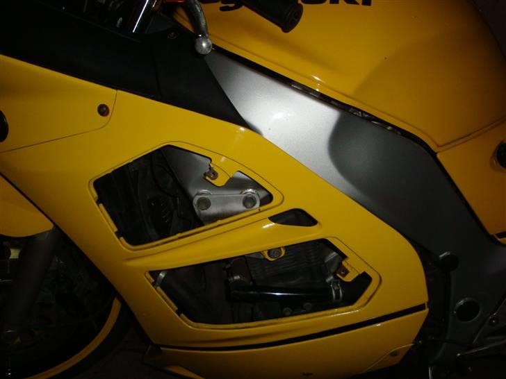 Suzuki RF 600R billede 9