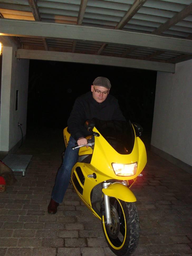 Suzuki RF 600R billede 13