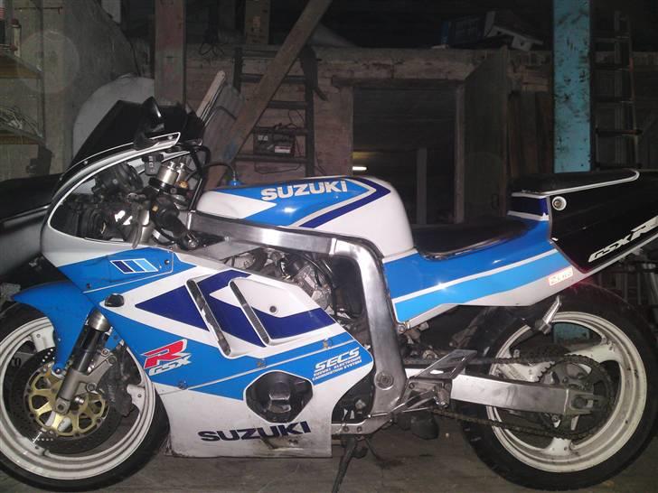 Suzuki GSXR 400 SP II GK76A billede 6