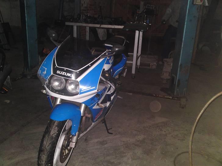 Suzuki GSXR 400 SP II GK76A billede 7