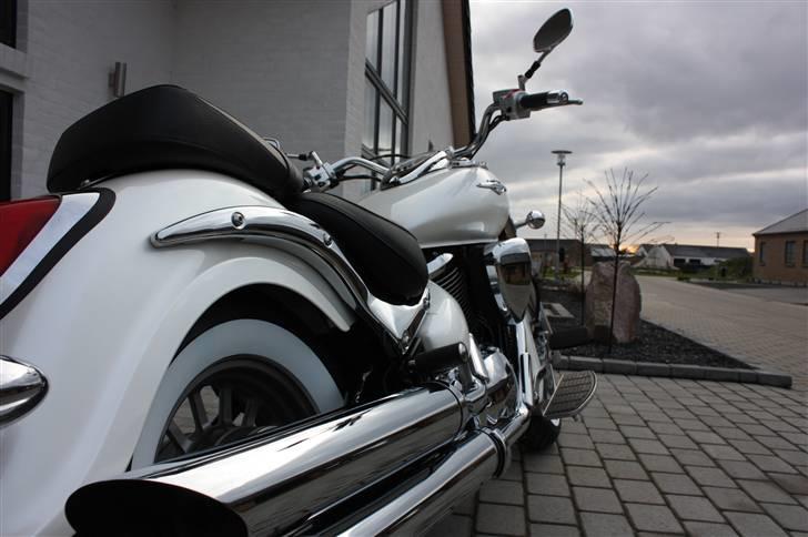 Suzuki vl 800 (Solgt) billede 5