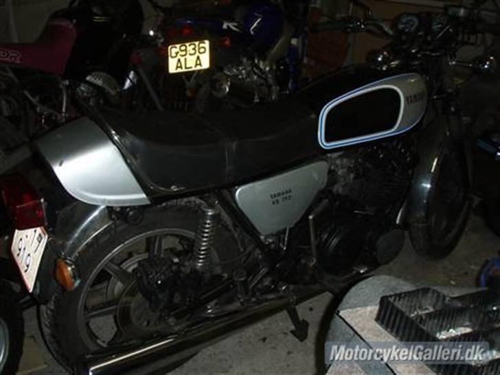 Yamaha XS 750 2D billede 2