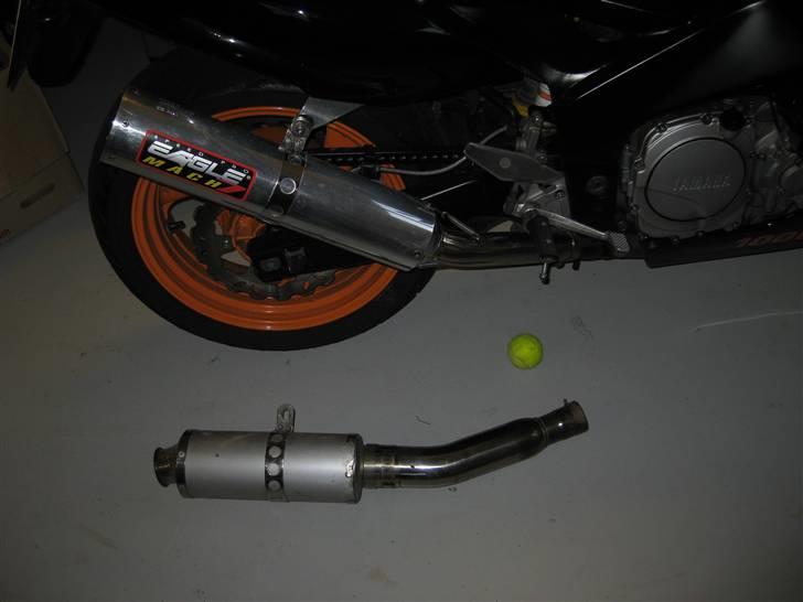 Yamaha FZR 1000 Streetfighter billede 15