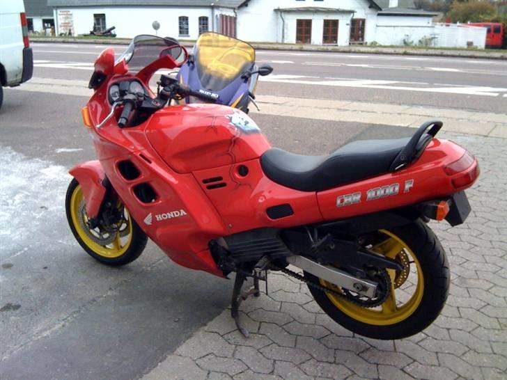 Honda Cbr 1000  F billede 1