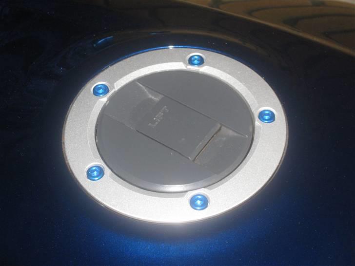 Suzuki sv1000s - lidt flere blå aludele billede 15