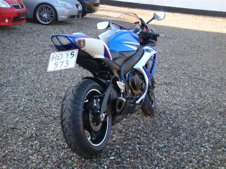 Suzuki Gsxr 750 k7 solgt billede 4