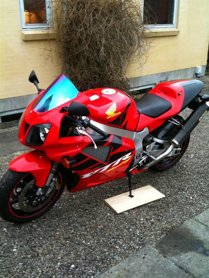 Honda VTR 1000 SP1 (solgt) billede 3