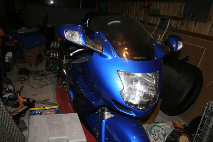 Honda CBR1100xx super blackbird - Her kan man se de hvide blinklys. Har overvejet xenon billede 2