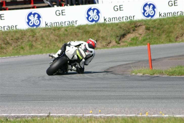 Yamaha A-YZF-R6 (Solgt.!) billede 10